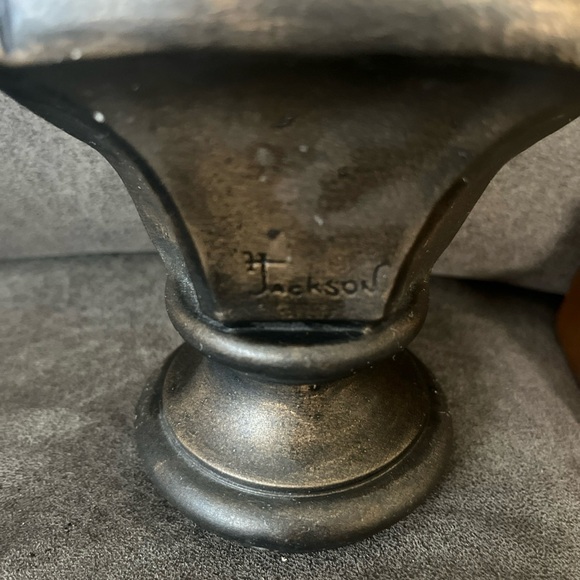 John and Jacqueline Kennedy Busts - Picture 8 of 15